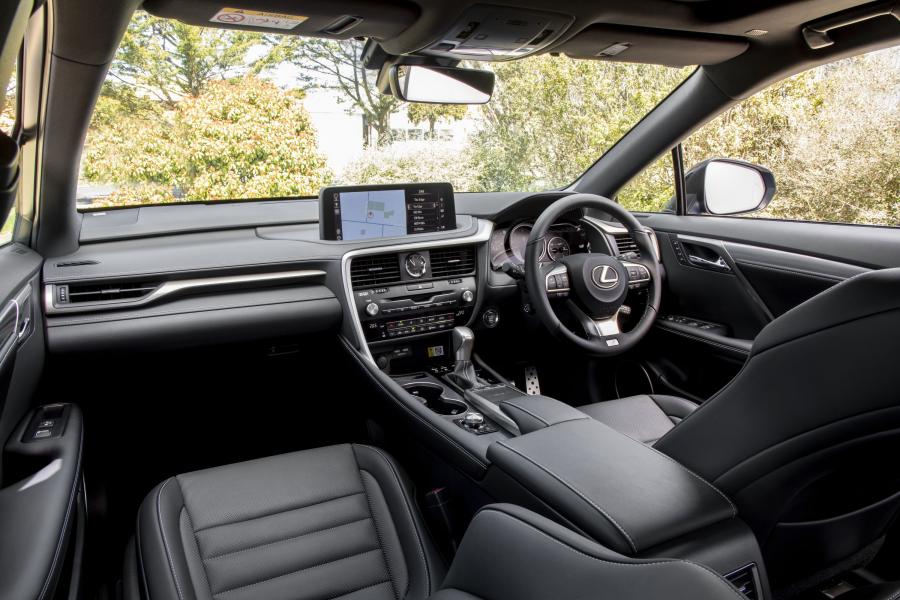 Торпедо Lexus RX300 F-Sport 2019 года  (AU) (фото 5 из 5)